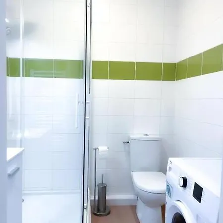 Studio Tout Confort De Lit Queen Size Apartment