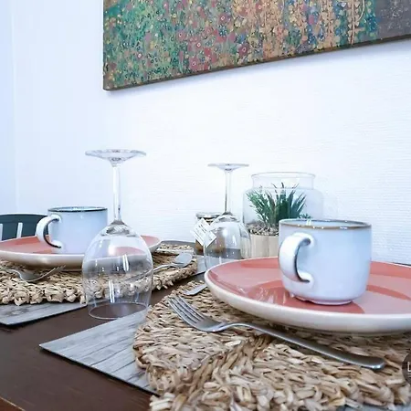 Studio Tout Confort De Lit Queen Size Apartment *