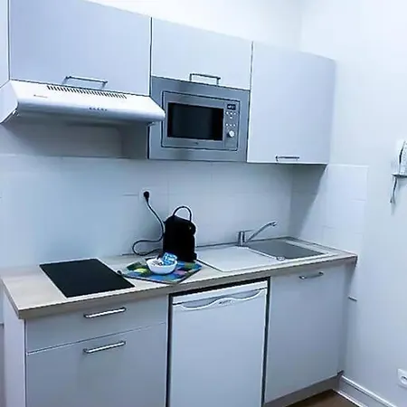 Studio Tout Confort De Lit Queen Size Angouleme